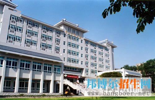 四川大學(xué)管理大樓1920