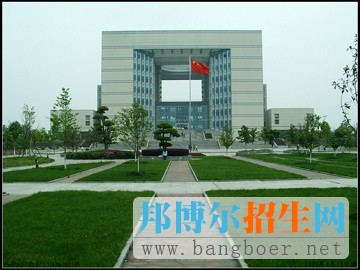 湖北中醫(yī)藥大學校園一角11177