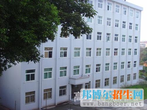 銅陵職業(yè)技術學院校園一角4799