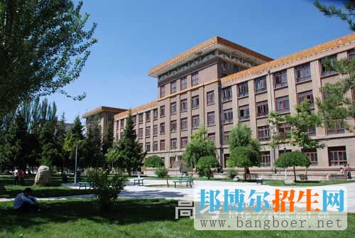 青海民族大學校園一角5510