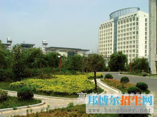 南京信息工程大學校園一角2079