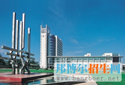江蘇工程職業(yè)技術(shù)學(xué)院校園一角2504