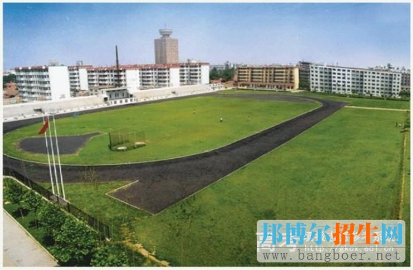 山東信息職業(yè)技術(shù)學(xué)院運(yùn)動(dòng)場(chǎng)8069