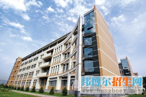 內(nèi)蒙古建筑職業(yè)技術(shù)學(xué)院校園一角3291