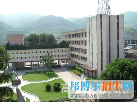 寧德職業(yè)技術(shù)學院校園一角5888