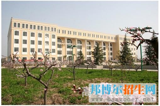 西北大學現代學院校園一角4145