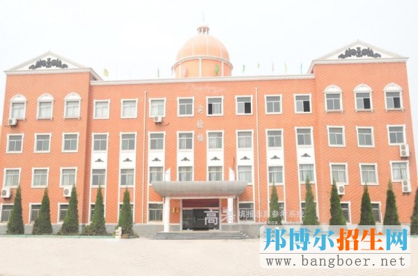 陜西電子信息職業(yè)技術(shù)學(xué)院校園一角4787