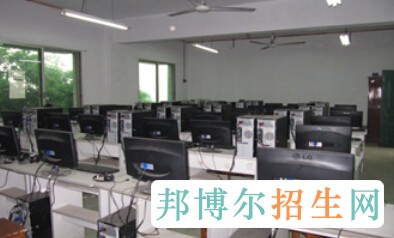 重慶航運(yùn)旅游學(xué)校