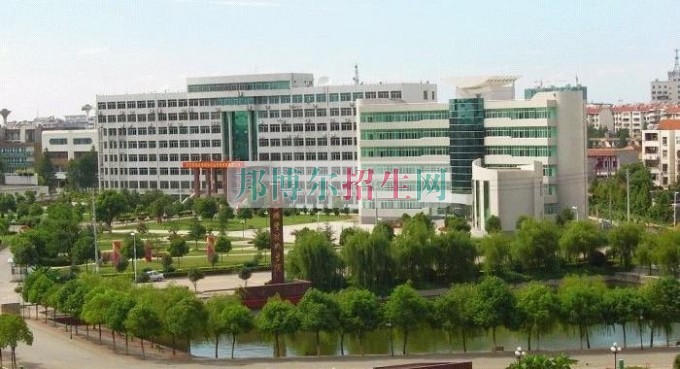湖北城市建設職業(yè)技術學院招生辦聯(lián)系電話