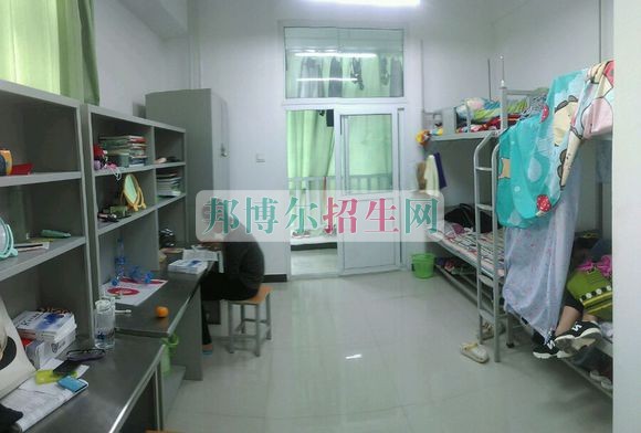 河南財(cái)政稅務(wù)高等?？茖W(xué)校宿舍條件