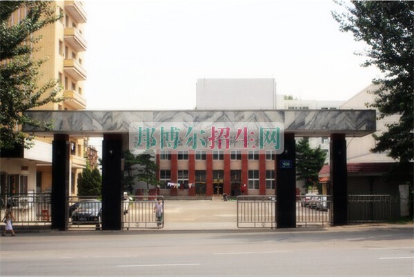 長(zhǎng)春金融高等專(zhuān)科學(xué)校招生辦聯(lián)系電話