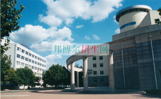 遼寧商貿(mào)職業(yè)學(xué)院是幾專(zhuān)