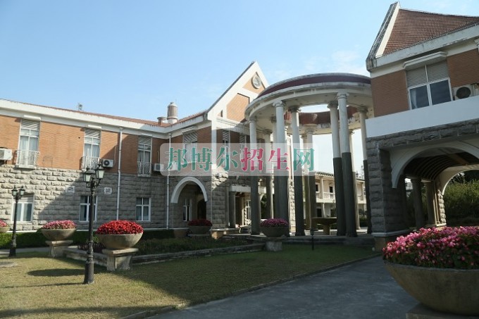 上海交通職業(yè)技術學院是幾專