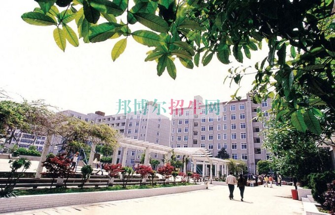 長(zhǎng)江職業(yè)學(xué)院是幾專(zhuān)