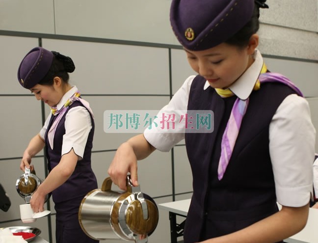 高鐵乘務(wù)開(kāi)始招生了嗎