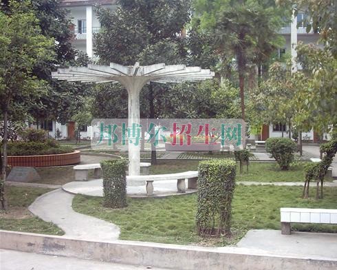 樂(lè)山市旅游學(xué)校2016年報(bào)名條件、招生對(duì)象