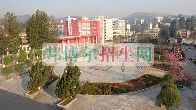 云南旅游職業(yè)學(xué)院2016年報名條件、招生對象