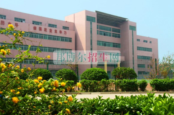 石家莊科技職業(yè)學(xué)院招生辦聯(lián)系電話(huà)