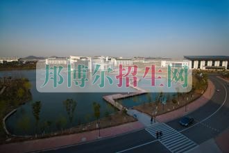 有哪些導游學校