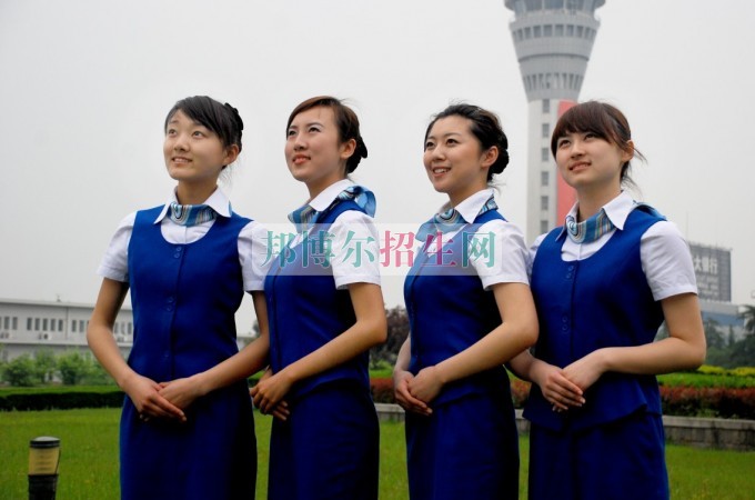 初中畢業(yè)學航空服務怎么樣