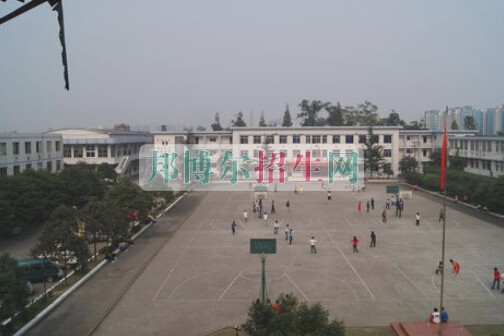 成都市育華職業(yè)學校