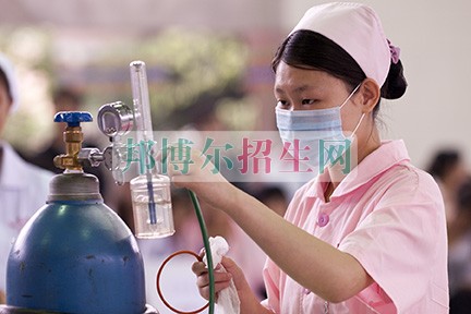 關(guān)于助產(chǎn)護理的大專學校