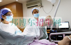 哪個助產(chǎn)護理學校最好