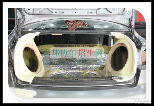 成都哪些學(xué)校有汽車(chē)改裝技術(shù)