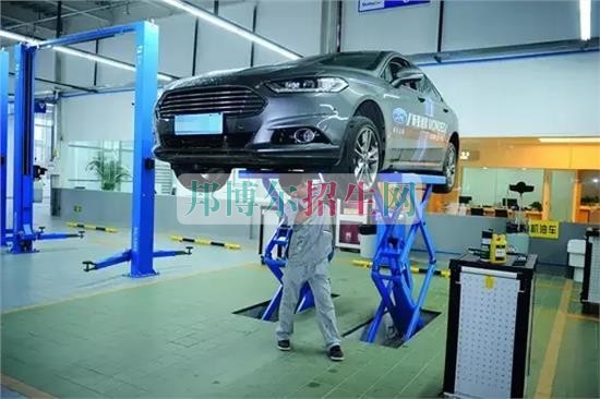 成都哪些汽車運用與維修養(yǎng)學校好