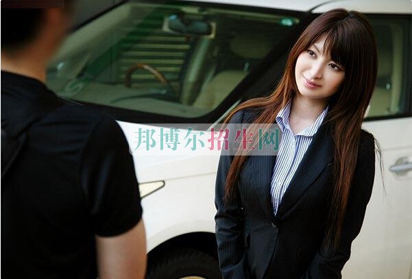 成都女生讀汽車服務(wù)與營(yíng)銷好嗎
