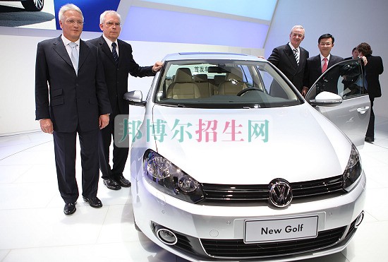 成都內(nèi)理科一專汽車檢測與維修大專學校