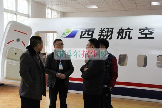 成都市教育局對四川省簡陽市高級職業(yè)中學進行開學工作檢查