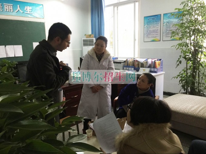 四川省簡(jiǎn)陽(yáng)市高級(jí)職業(yè)中學(xué)2017衛(wèi)生防疫暨食品安全檢查