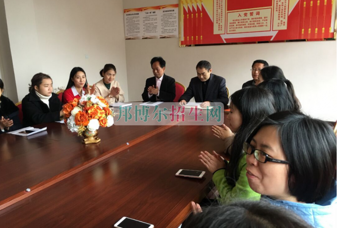 平昌鷹才中等職業(yè)技術(shù)學(xué)校熱烈慶祝107個(gè)國際勞動?jì)D女節(jié)