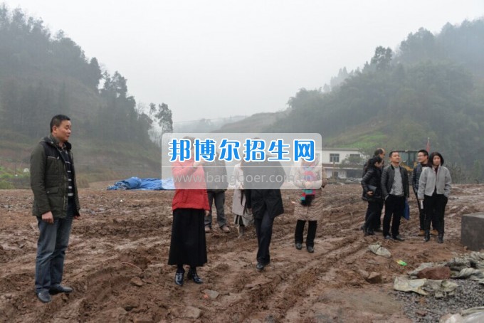 川南幼兒師范高等?？茖W(xué)校“走基層、送溫暖”活動