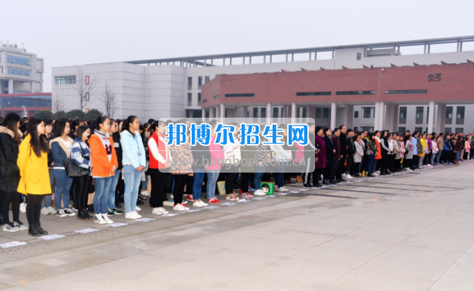 川南幼兒師范高等?？茖W(xué)校舉行新學(xué)期 “開(kāi)學(xué)第一課”活動(dòng)