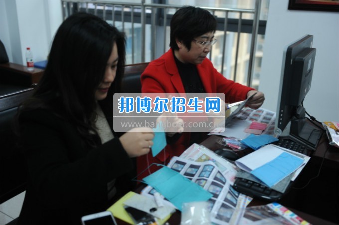 重慶公共運(yùn)輸職業(yè)學(xué)院開展“三八”國(guó)際婦女節(jié)活動(dòng)