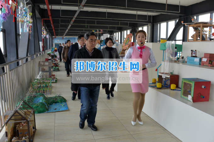 川南幼兒師范高等?？茖W(xué)校迎接隆昌縣創(chuàng)建第四屆省級(jí)文明城市測評組考評