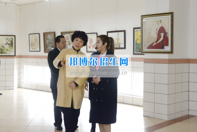 市委常委、宣傳部長潘梅到川南幼兒師范高等?？茖W(xué)校調(diào)研思想政治工作