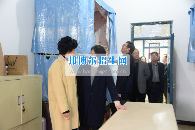 市委常委、宣傳部長潘梅到川南幼兒師范高等?？茖W(xué)校調(diào)研思想政治工作