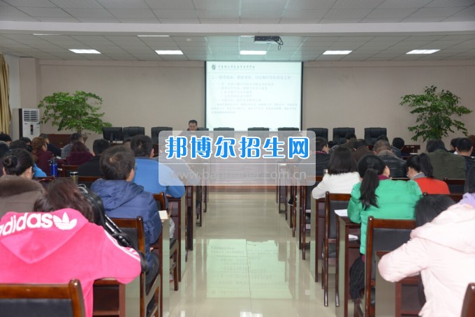 川南幼兒師范高等?？茖W校組織開展“安全與突發(fā)應急管理能力”專題培訓