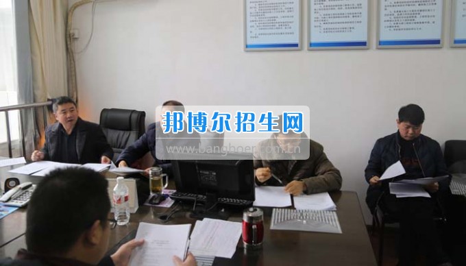 四川省古藺縣職業(yè)高級(jí)中學(xué)校集智匯力，全力推進(jìn)依法治校