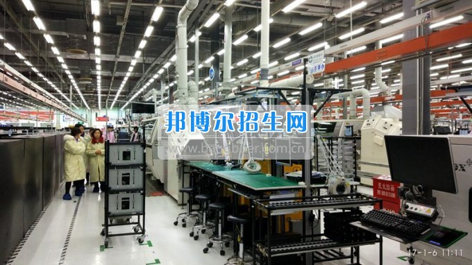 四川托普計算機職業(yè)學校就業(yè)辦和計算機系老師走訪星科金朋（上海）公司頂崗實習學生
