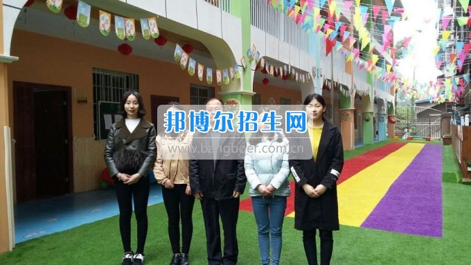 南充師范學(xué)校蔡禮儒校長赴高坪、嘉陵參加實習(xí)就業(yè)基地掛牌并看望實習(xí)生