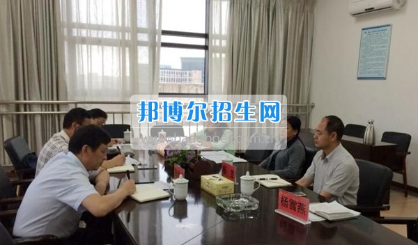 貴州警察學(xué)院來貴州商業(yè)高等?？茖W(xué)校參觀交流
