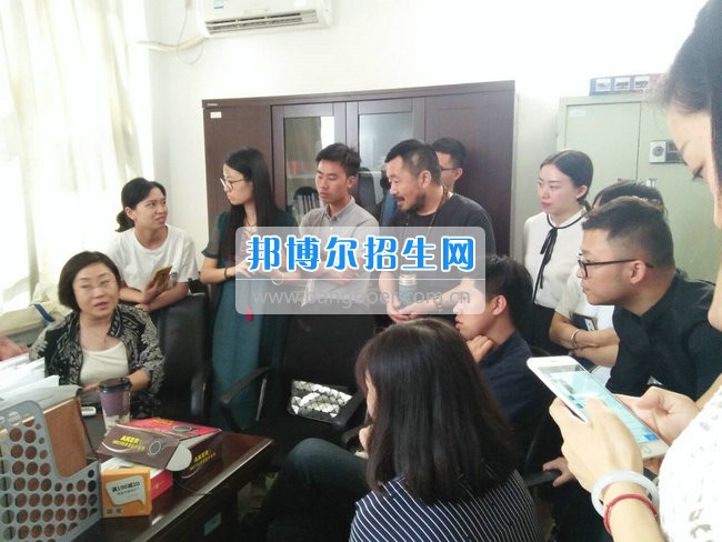 四川城市職業(yè)學院藝術設計學院:專業(yè)實訓室建設出新招