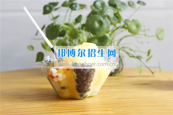 成都希望航空職業(yè)學校美味冷飲大曝光！據(jù)說，正數(shù)第三的是同學們最喜愛的冷飲！