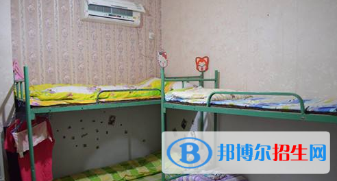 南充中等專業(yè)學(xué)校宿舍條件