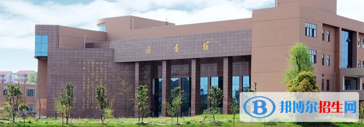 內(nèi)江鐵路機(jī)械學(xué)校招生辦聯(lián)系電話