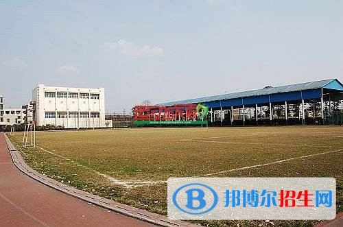 成都體育運(yùn)動學(xué)校2018年報(bào)名條件、招生對象